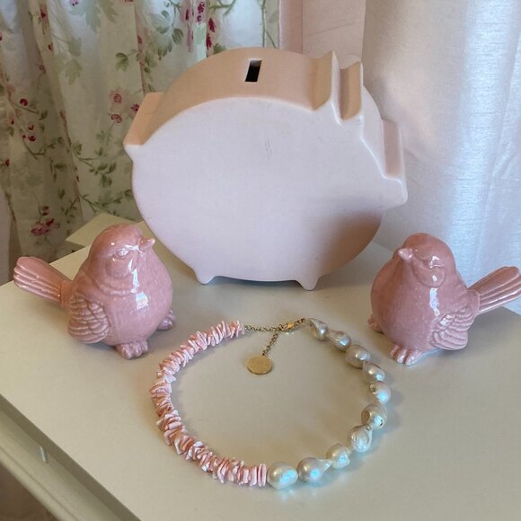 By Alona Daphne Shell, Pearl and 18k Gold necklace - Picture 1 of 4